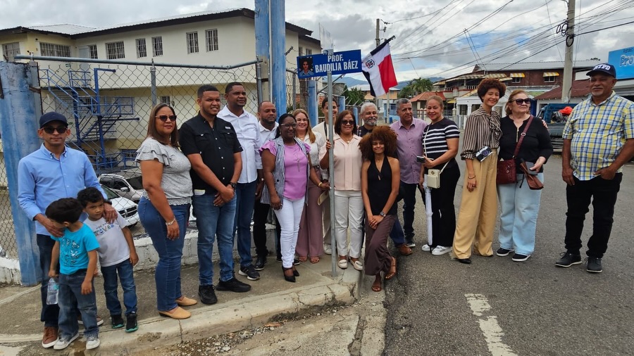 Loma de Cabrera honra el legado de la profesora Baudilia De Jesús Báez y Báez